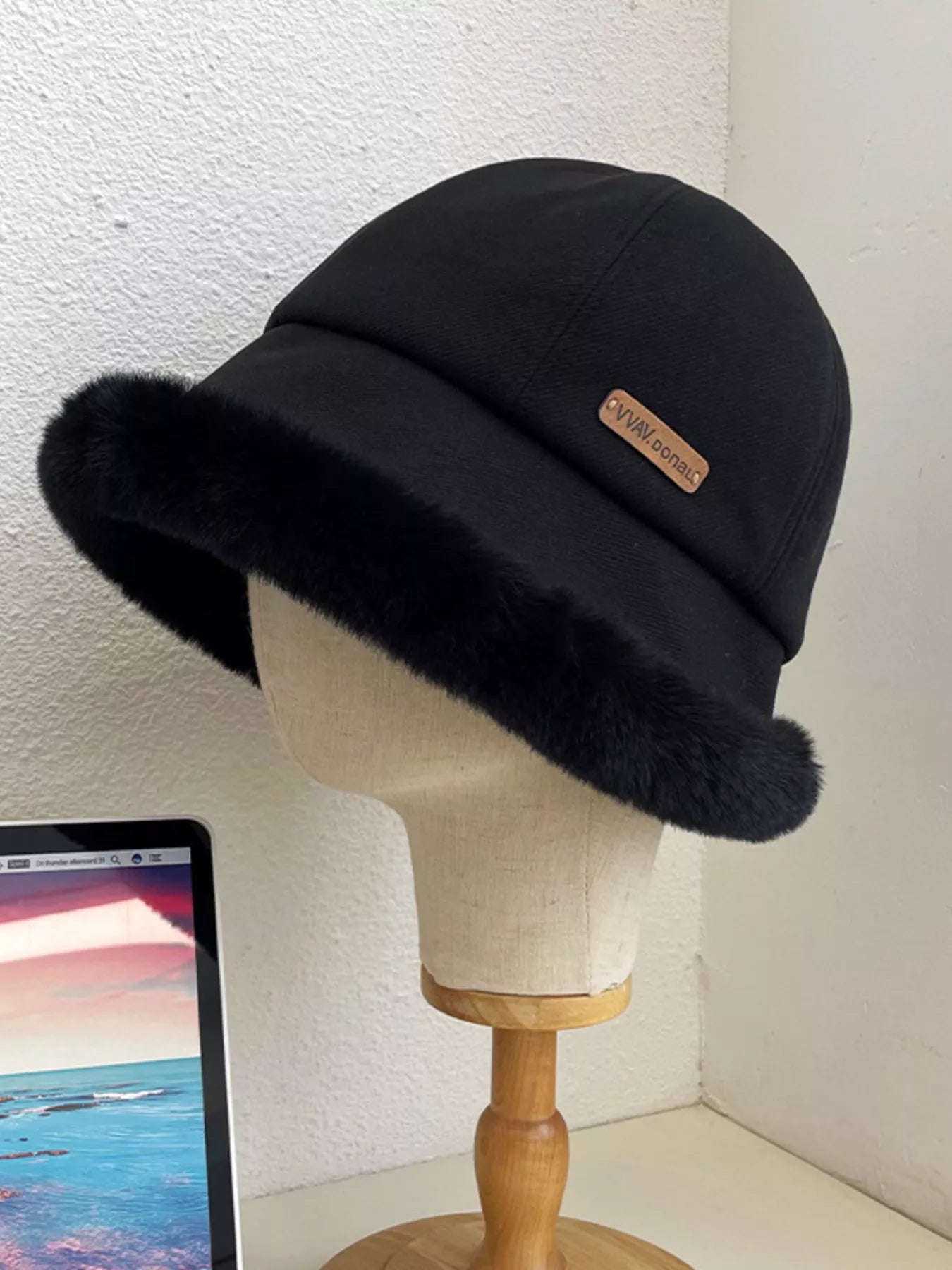 f53cfd8e4e784bcab18b0fabe95fc176-Max-Origin