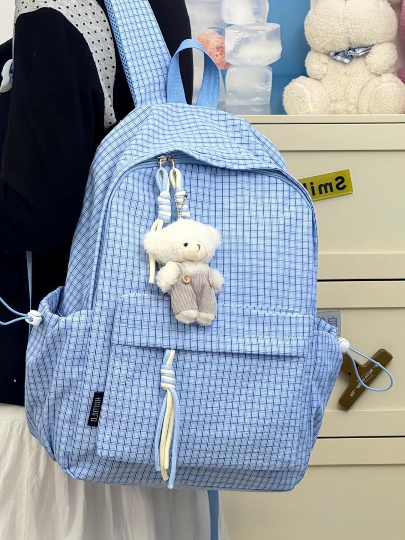 f855b5ec-6091-4284-8b09-51c85dd402f2-Max
